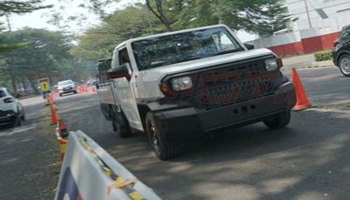 Mencoba Torsi Besar Toyota Hilux Rangga Transmisi Manual